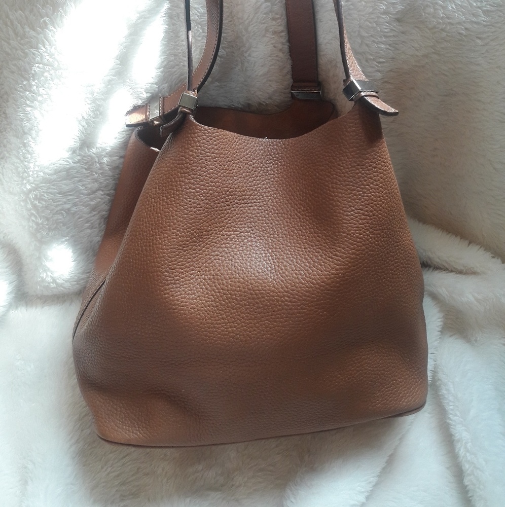 FANTABULOUS MICHAEL KORS COLGATE HANDBAG